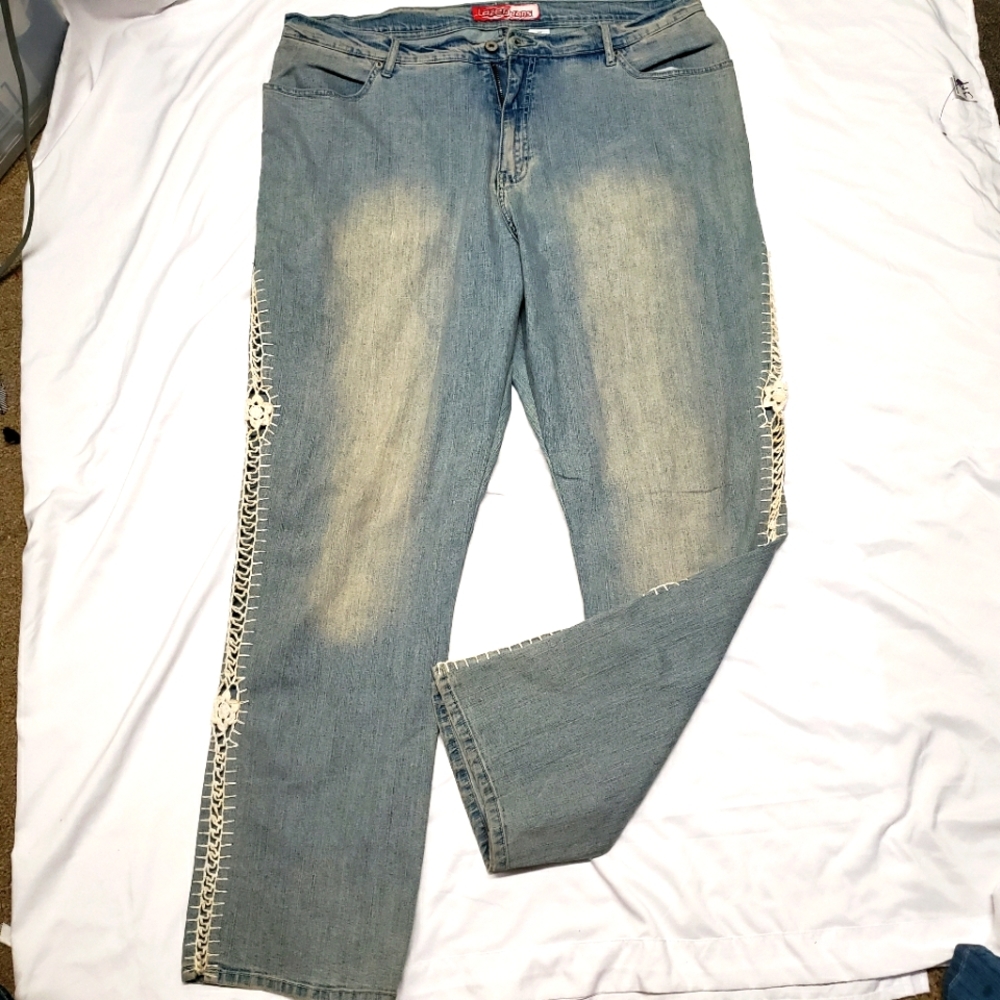 Lazer Straight fit Jeans Size 22.